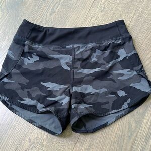 Athleta Girl Camo Run the World 3 Inch Shorts